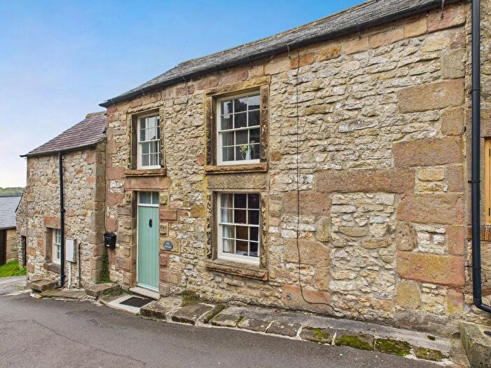 2 Bedroom Cottage For Sale In East Bank, Winster, DE4
