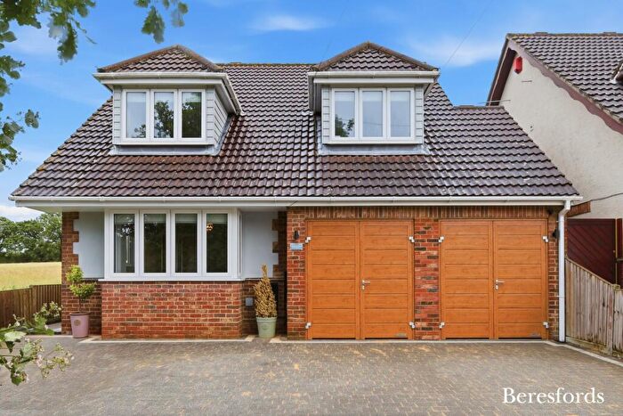 4 Bedroom Detached House For Sale In Goodwood Avenue, Hutton, CM13