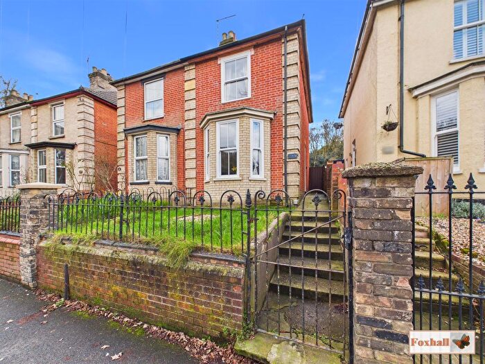 3 Bedroom Semi Detached House For Sale In Spring Road, Ipswich, IP4