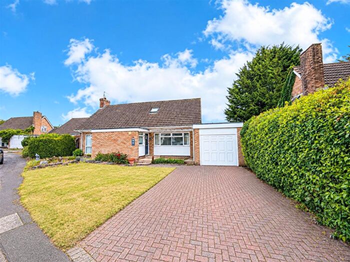 3 Bedroom Detached House For Sale In Moores Close, Maulden, Bedford, MK45