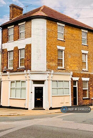 3 Bedroom Maisonette To Rent In Mill Road, Gillingham, ME7