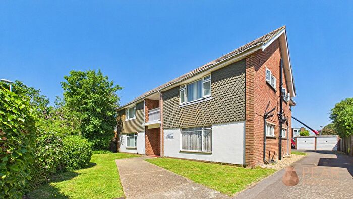 Studio For Sale In Clive Avenue, Goring-By-Sea, BN12