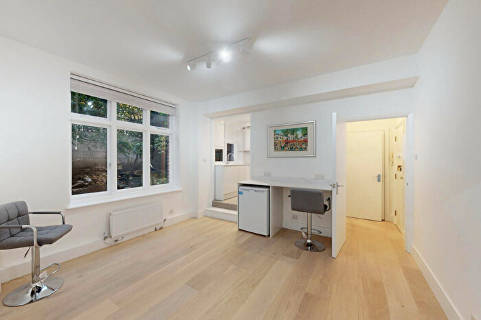 1 Bedroom Apartment To Rent In Abercorn Place, St John's Wood, London, NW8