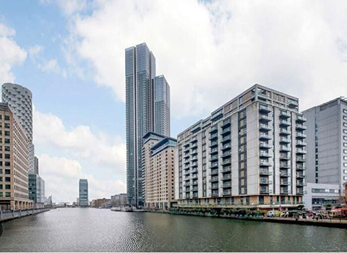 1 Bedroom Flat To Rent In Discovery Dock West, Canary Wharf, South Quays Square, London, E14