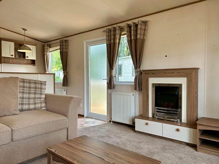 2 Bedroom Park Home For Sale In West Witton, Leyburn, DL8