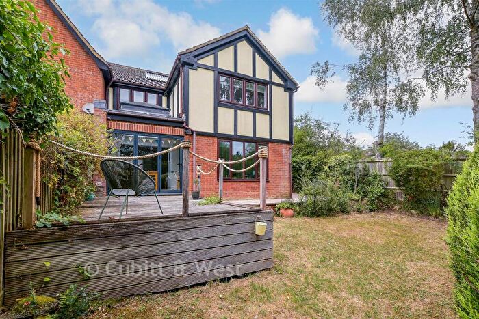 4 Bedroom Semi Detached House For Sale In Oak End, Beare Green, Surrey, RH5