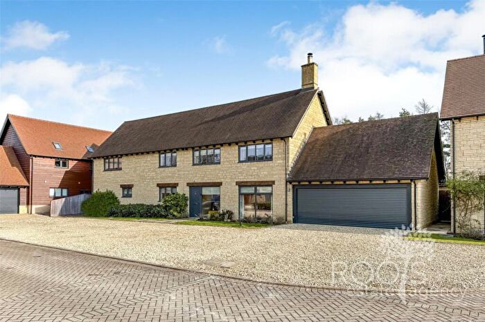 4 Bedroom Detached House For Sale In Park Farm Place, Northmoor, Witney, OX29