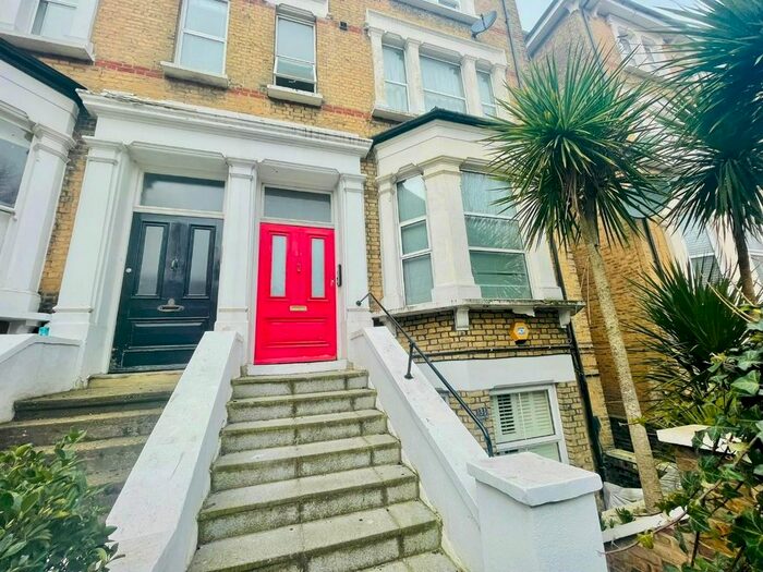 Studio To Rent In The Avenue, West Ealing, W13