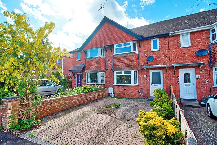 3 Bedroom Terraced House For Sale In Prestwich Avenue, Worcester, WR5