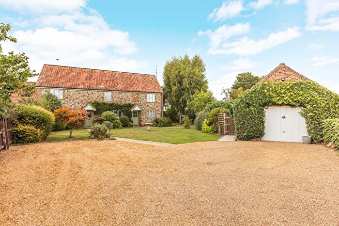 5 Bedroom Semi-Detached House For Sale In Five Bedroom Barn Conversion With Annexe In Gayton, PE32