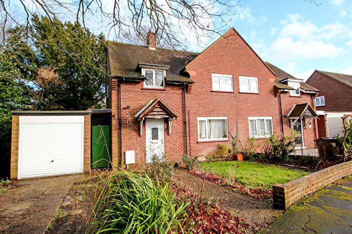 3 Bedroom Semi-Detached House To Rent In Palm Grove, Guildford, GU1