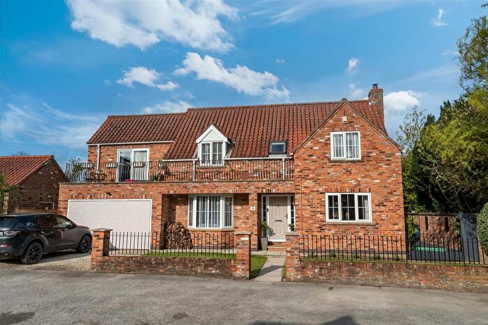 4 Bedroom Detached House For Sale In Manor Court, Bubwith, Selby, YO8
