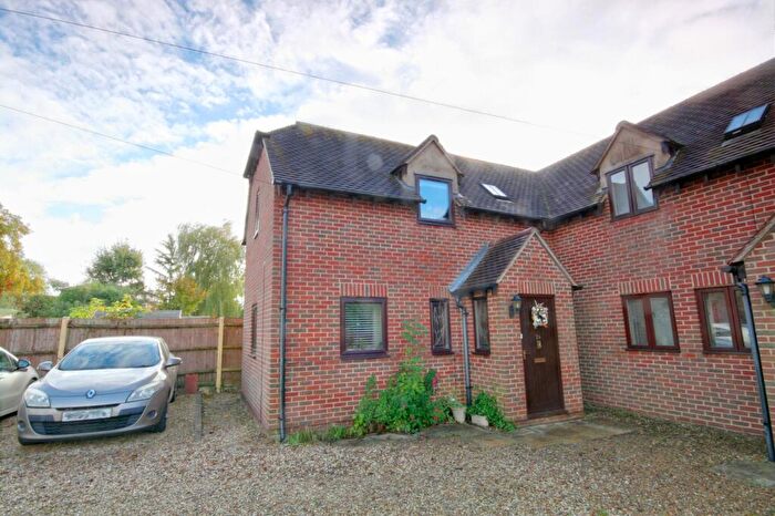 2 Bedroom Semi-Detached House For Sale In Gidley Way, Horspath, OX33