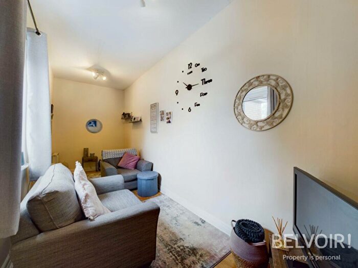 1 Bedroom Flat To Rent In St Christophers Avenue, Newcastle-under-Lyme, ST4