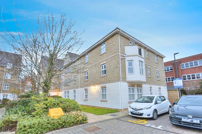 2 Bedroom Flat For Sale In Billing Road, Northampton, NN1