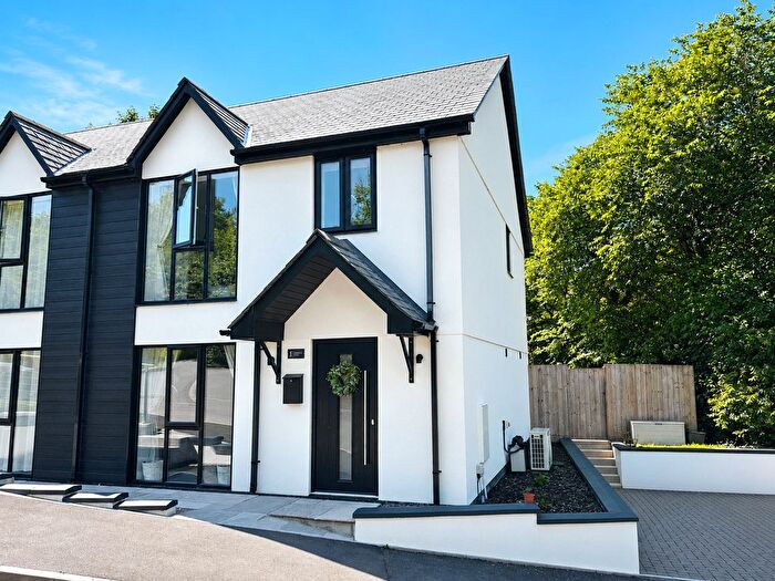 3 Bedroom Semi Detached House For Sale In Westland Close, Kilkhampton, Bude, Cornwall, EX23