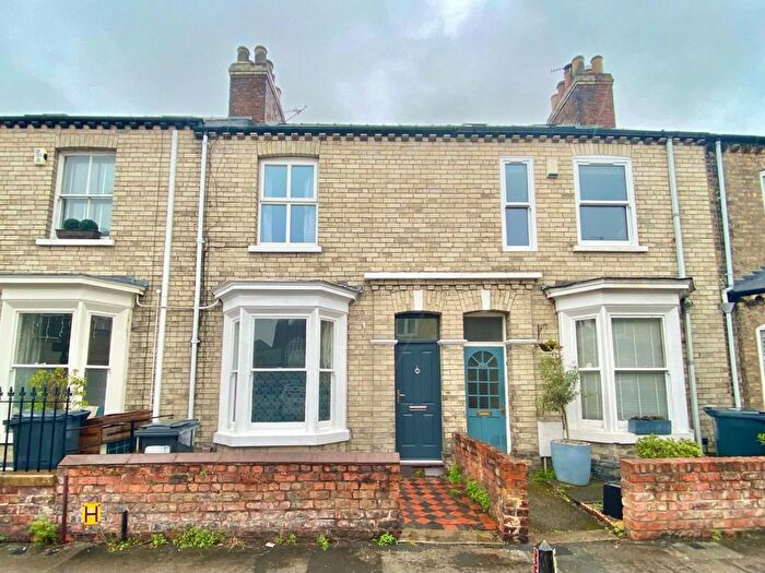 2 Bedroom Terraced House To Rent In Brownlow Street, York, YO31
