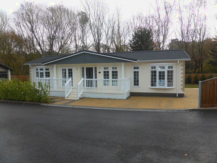 2 Bedroom Mobile/park Home For Sale In Warren Park, Portsmouth Road, Thursley, Godalming, GU8