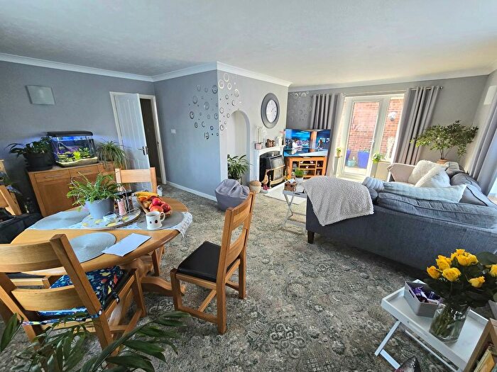3 Bedroom Bungalow For Sale In Berwick Close, Bexhill-On-Sea, TN39