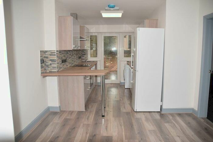 4 Bedroom House Of Multiple Occupation To Rent In En-Suite Bedrooms In Selly Oak, B29