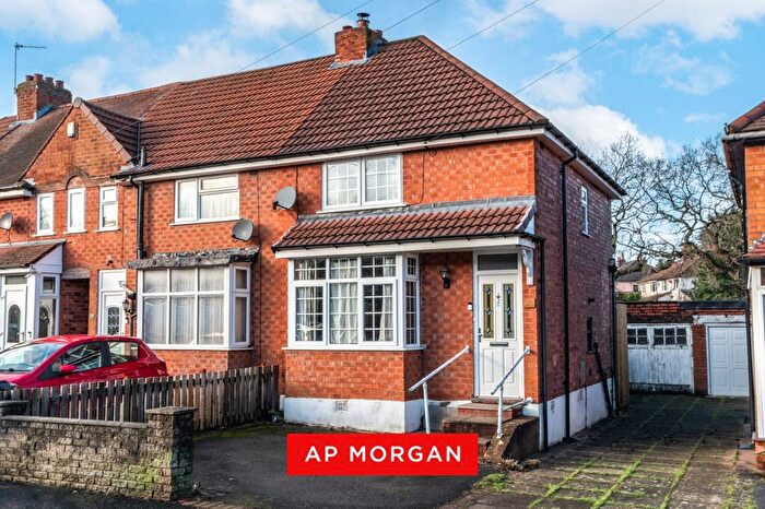 2 Bedroom End Of Terrace House For Sale In Kingswood Road, Northfield, Birmingham, West Midlands, B31