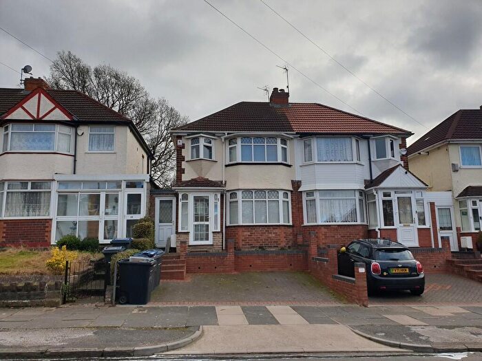 3 Bedroom Semi-Detached House To Rent In Steyning Road, South Yardley, Birmingham, B26