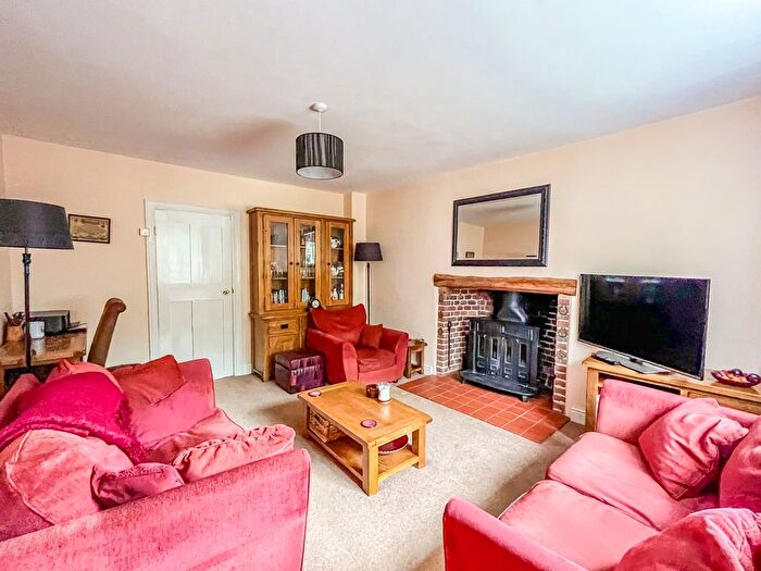 2 Bedroom Semi-Detached House For Sale In Manchester Road, Ninfield, TN33