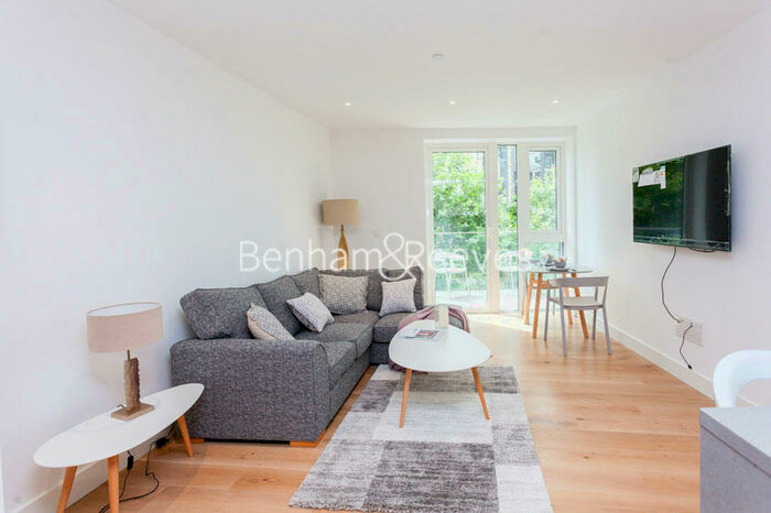 1 Bedroom Apartment To Rent In Vaughan Way, Wapping, E1W