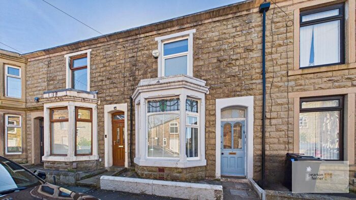 2 Bedroom Terraced House For Sale In New Street, Haslingden, Rossendale, BB4