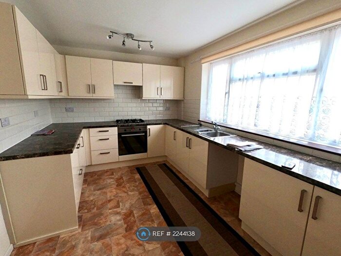 3 Bedroom Terraced House To Rent In Bracondale Road, London, SE2