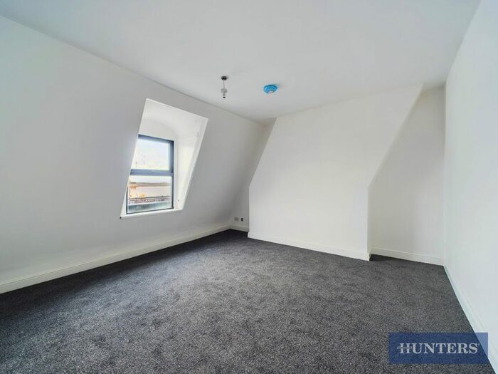 2 Bedroom Flat To Rent In The Crescent, Bridlington, YO15