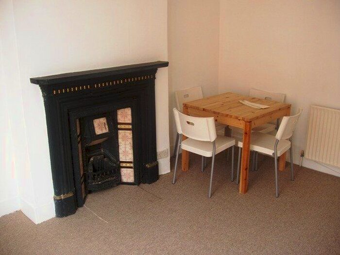 1 Bedroom Maisonette To Rent In Bruce Road, Tooting Junction, CR4