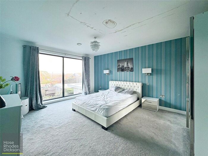 5 Bedroom Detached House For Sale In Down Lane, Newport, Isle Of Wight, PO30