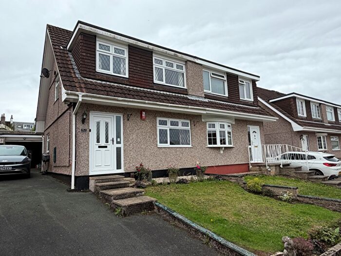 3 Bedroom Semi Detached House For Sale In Tern Gardens, Plympton, PL7