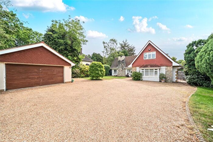 5 Bedroom Detached House For Sale In Upper Chobham Road, Camberley, Surrey, GU15