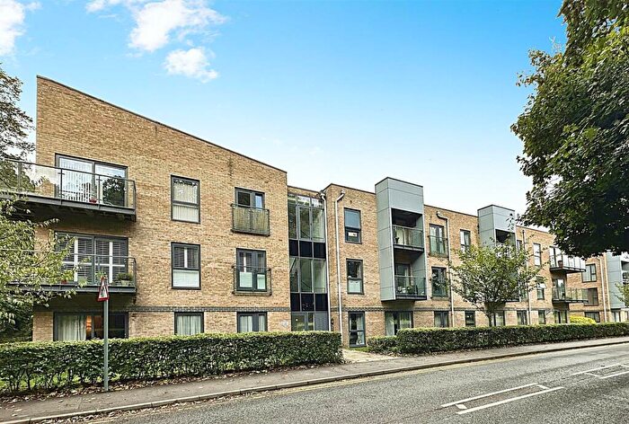 2 Bedroom Apartment To Rent In Mill House, Nash Mills Wharf, HP3