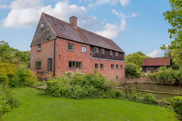 6 Bedroom Detached House For Sale In Haven Road, Rudgwick, RH12