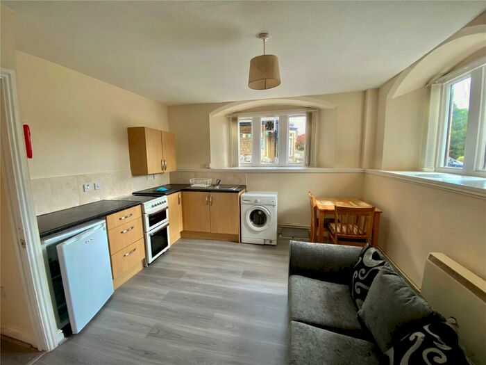 1 Bedroom Apartment To Rent In Tabernacle Chapel, Garth Road, Bangor, LL57