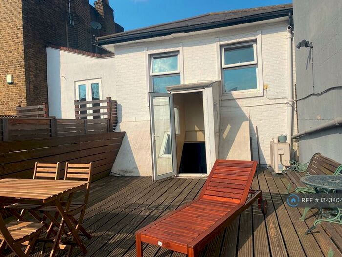 2 Bedroom Maisonette To Rent In Chalk Farm Road, London, NW1