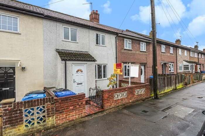 3 Bedroom Terraced House To Rent In Dedworth Road, Windsor, SL4
