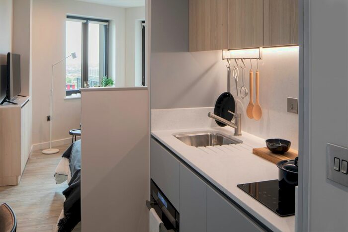1 Bedroom Flat To Rent In College Road, Croydon, CR0