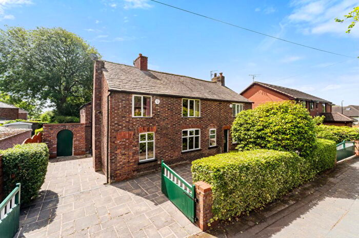 5 Bedroom Detached House For Sale In Moorside Road, Urmston, Manchester, M41