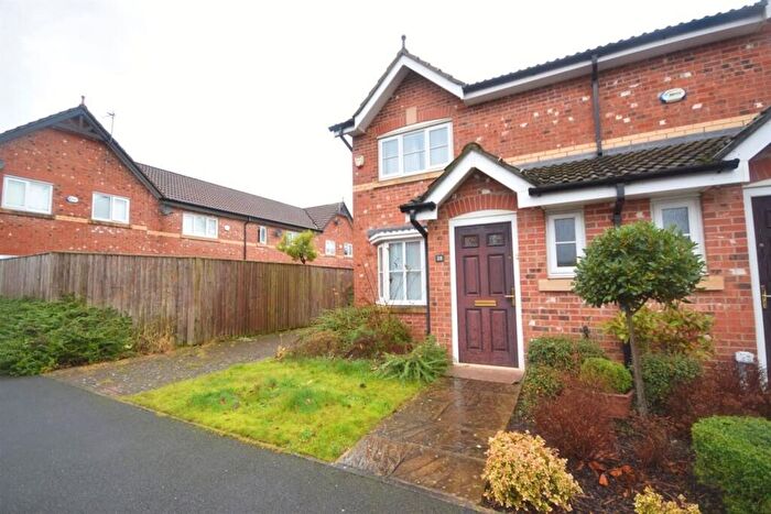 3 Bedroom Semi-Detached House For Sale In Lawnhurst Close, Cheadle Hulme, SK8