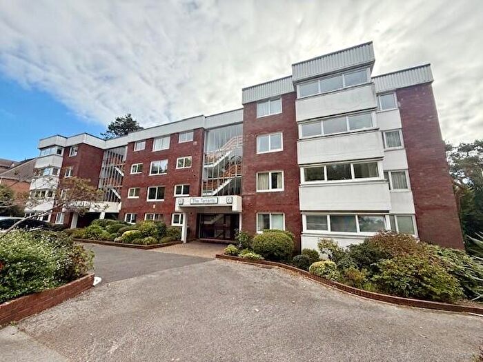 2 Bedroom Flat To Rent In Branksome Wood Road, Bournemouth, BH2