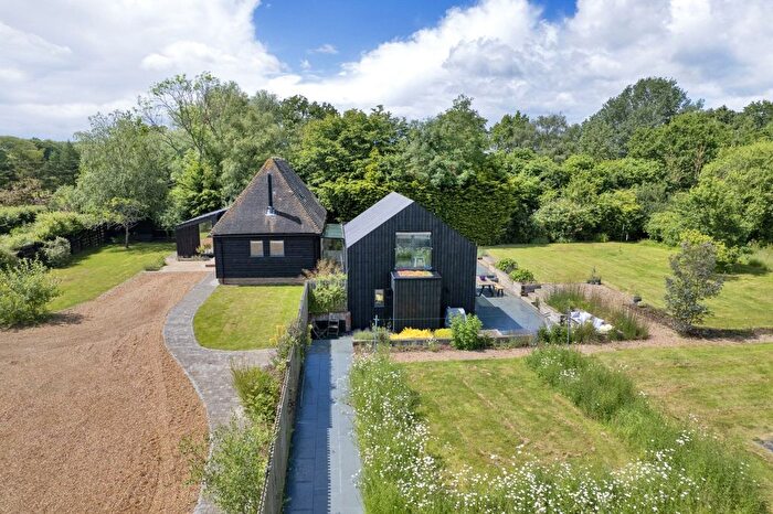 5 Bedroom Detached House To Rent In Pluckley, Ashford, Kent, TN27