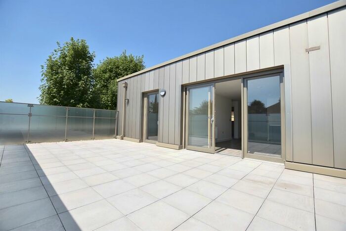 2 Bedroom Flat To Rent In Lanark Road, London, W9