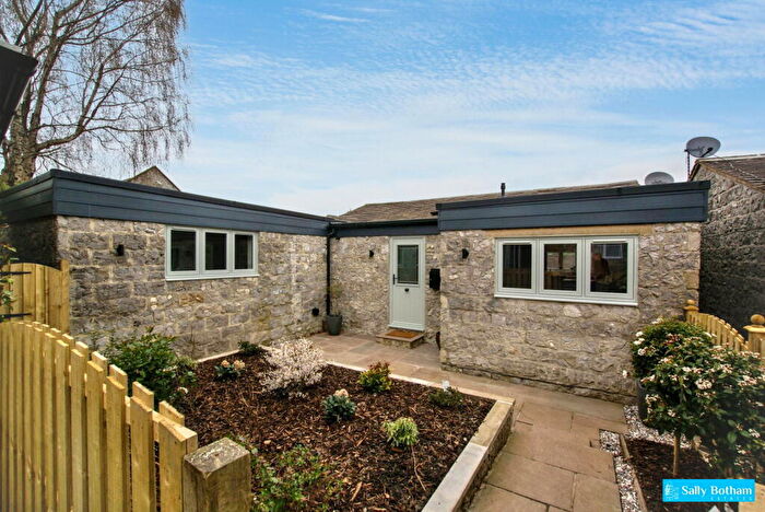 3 Bedroom Detached Bungalow For Sale In Wyntor Avenue, Winster, Matlock, DE4