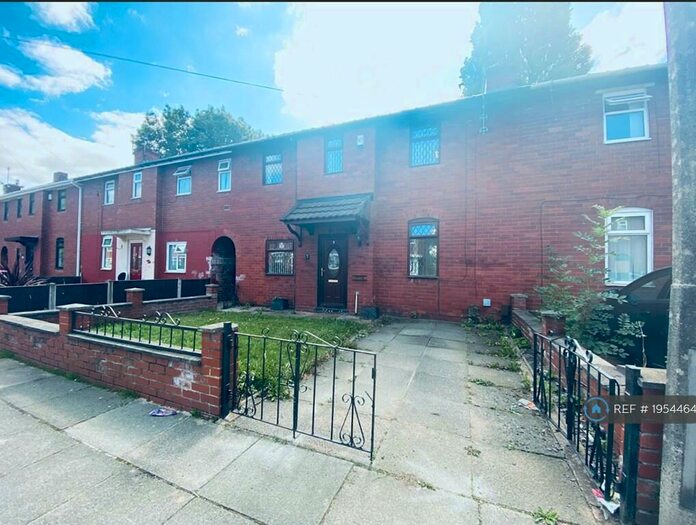 3 Bedroom Terraced House To Rent In Verdun Road, Eccles, Manchester, M30