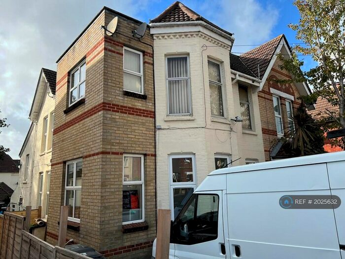 1 Bedroom Flat To Rent In Drummond Road, Bournemouth, BH1