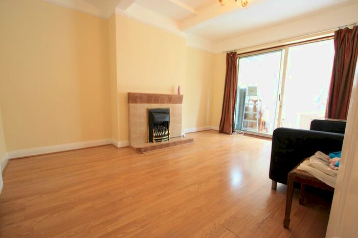 4 Bedroom Terraced House To Rent In Strathbrook Road, Norbury, SW16